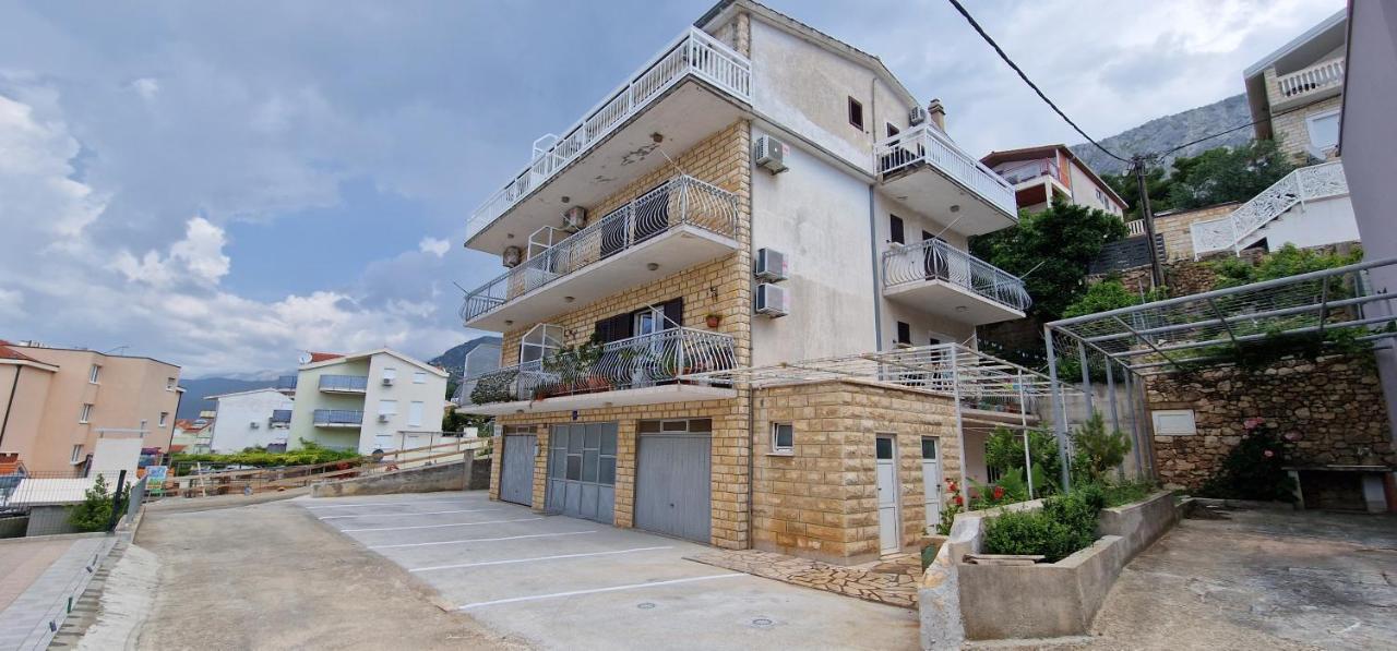 Apartments Duvnjak Omis Exterior photo